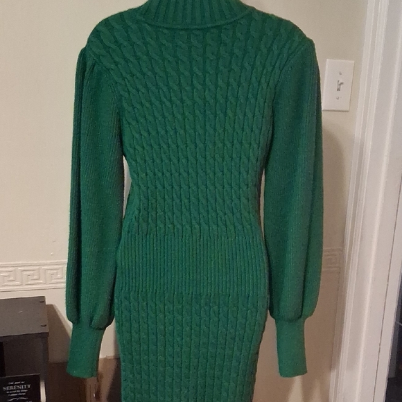Green Cable Knit Sweater Dress - Picture 7 of 13